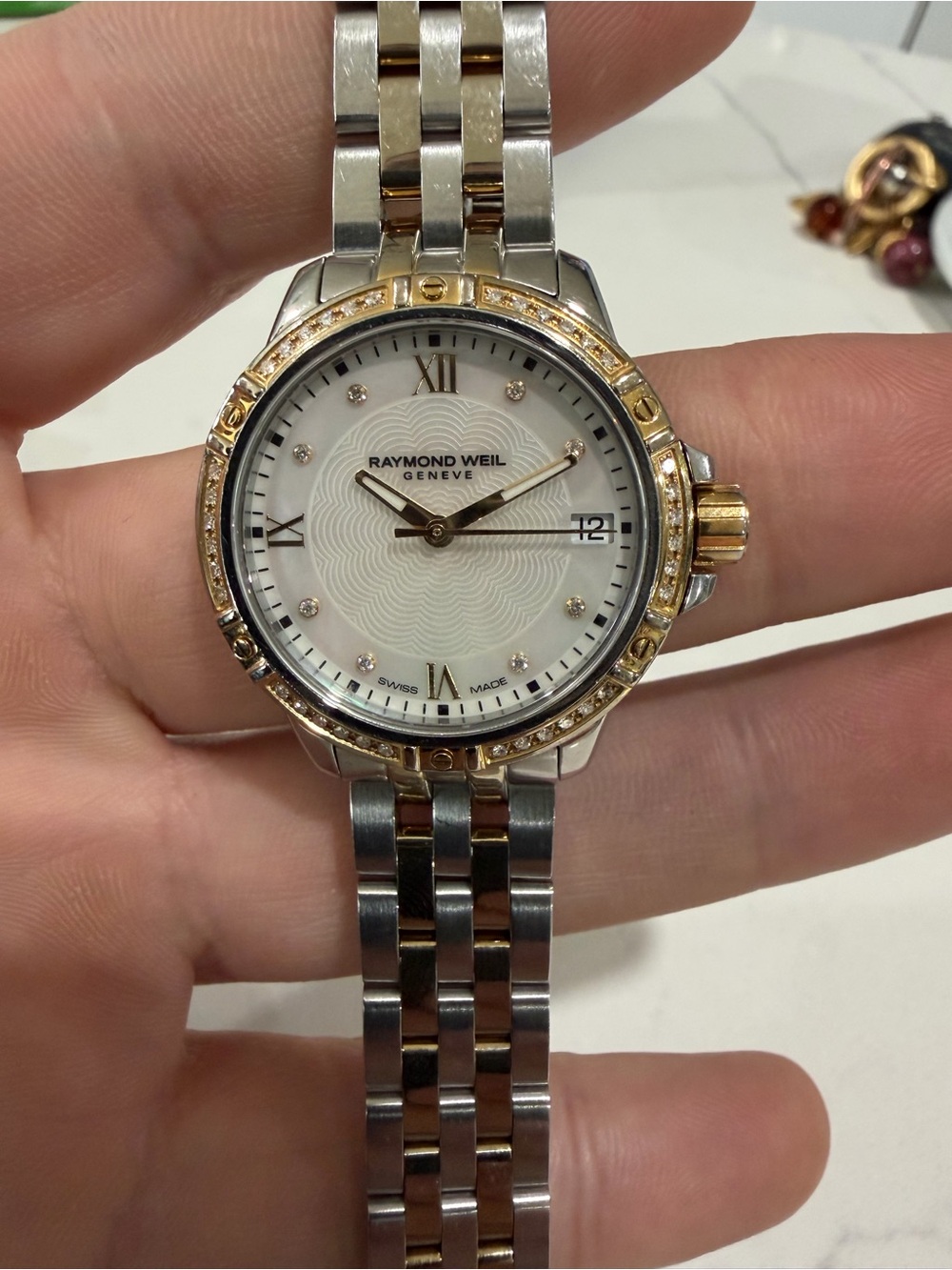 Raymond Weil Tango 5960 Women’s Diamond Two-Tone MOP Watch V523487 Swiss